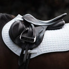 Close Contact GP Saddle Pad White - VALEQ
